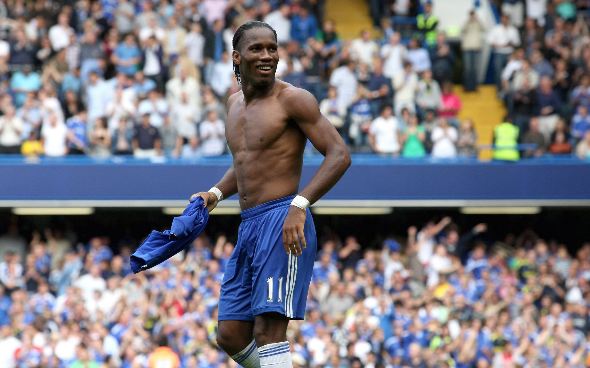 独立队锋线表现活跃，独立青峰是什么意思