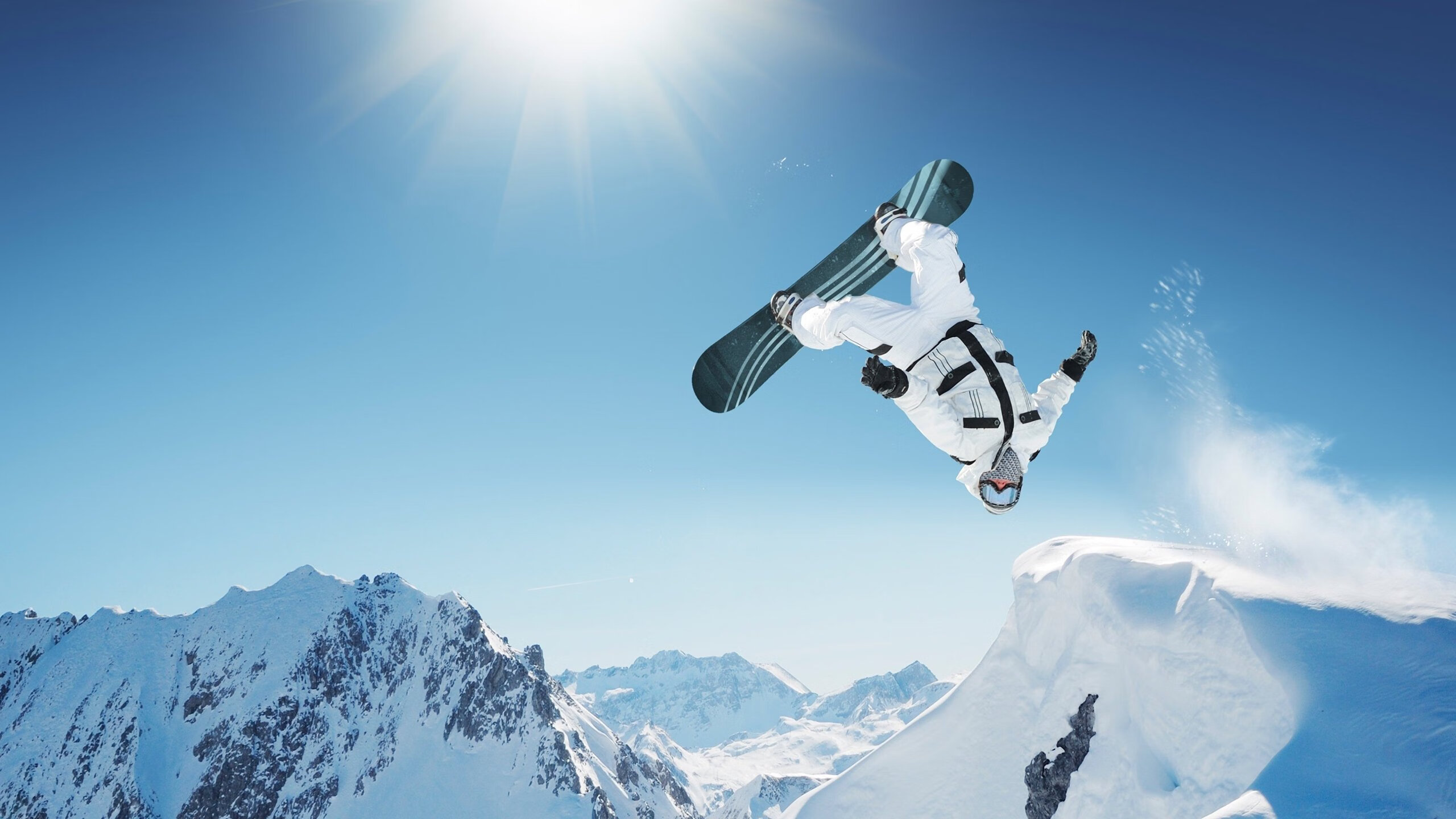 足球场馆智能化升级,打造“智慧绿茵”新体验,足球场智能化解决方案